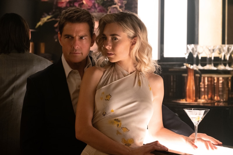 group of people, waist up, hd, business, contemplation, tom cruise, portrait, love, real people, adult, emotion, people, indoors, 2018 movies, vanessa kirby