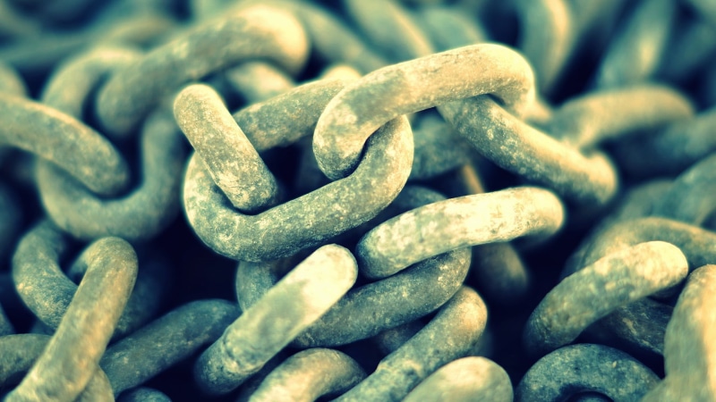 still life, wellbeing, link, metal, day, chain-link, close-up, nature, indoors, chain, heap, food, connection, large group of objects, backgrounds, no people