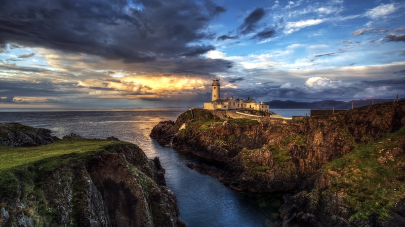 nature, 1080P, house, sunlight, building exterior, sea, clouds, sky, rock, water, land, tranquility, beauty in nature, cliff, hills, architecture, beach