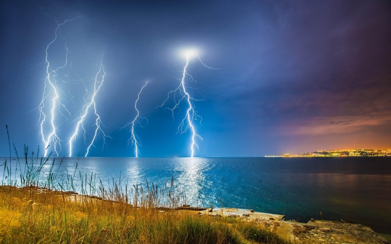 body, water, outdoors, no people, sky, storm cloud, dramatic sky, rain, storm, sea, power in nature, environment, cloud - sky, 1080P, power, landscape