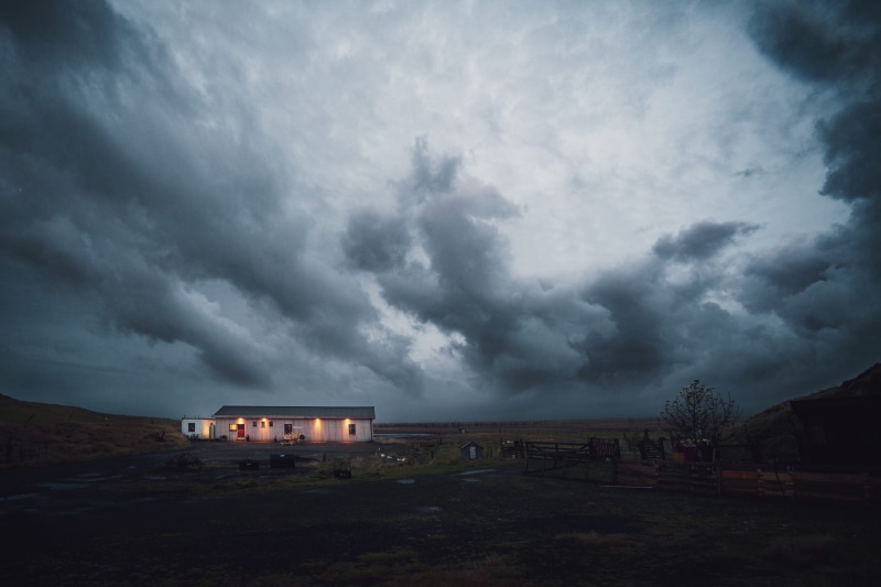 landscape, house, dramatic Sky, cloud, 8K, building, ominous, built structure, cloudscape, dark, environment, cloudy, photo, storm, barn house, gray, moody Sky