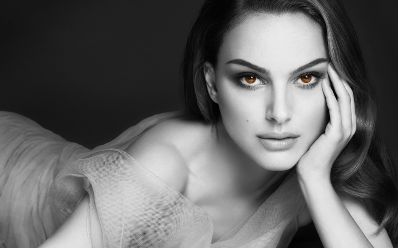 close-up, teenager, one person, actress, front view, adult, Natalie Portman, body part, glamour, beautiful woman, headshot, indoors, studio shot, contemplation