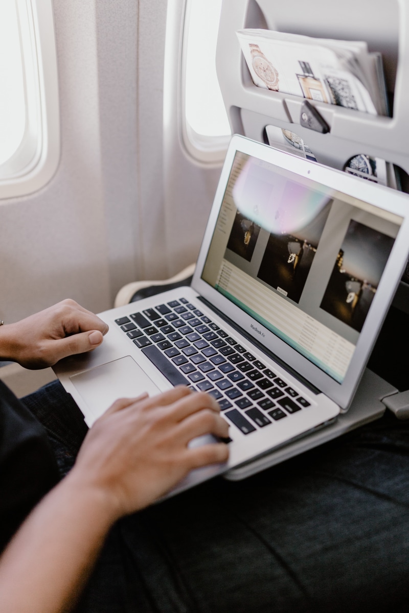 portable information device, wireless technology, 5K, entrepreneur, trip, unrecognizable, inside, laptop, adult, table, keyboard, watch, indoors, passenger