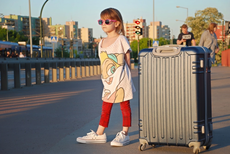 childish, heat, beside, street, focus on foreground, photographing children, sunglasses, hardside, females, summer, taxi, one person, architecture, shirt