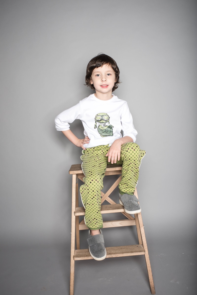 5K, beautiful, young models, childhood, front view, small child, child, white, sitting, indoors, gray, photographing children, studio, looking at camera