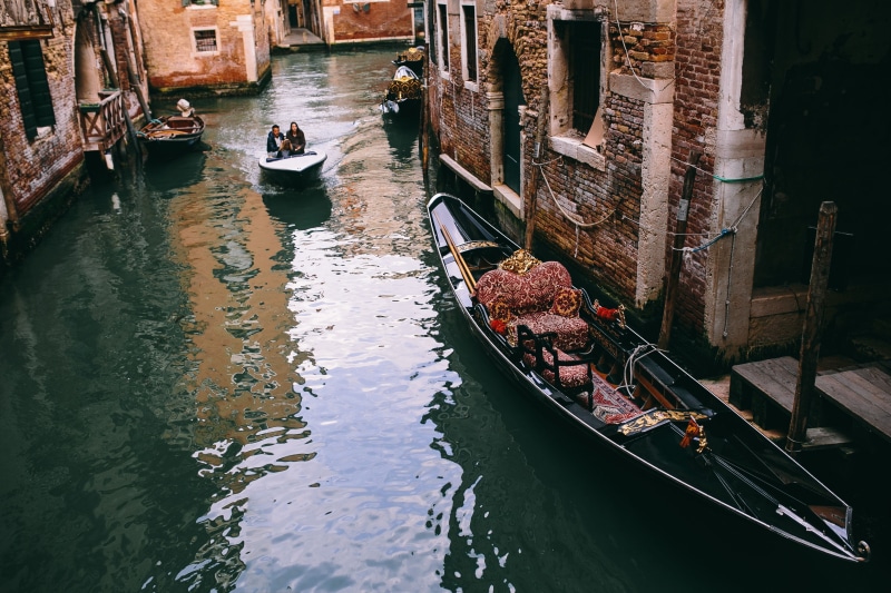 building exterior, venezia, tourist, mediterranean, waterfront, men, venice - Italy, Italy, nature, venive, real people, travel Locations, 4K, Venice