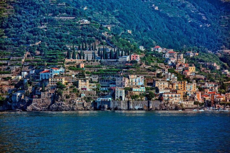built structure, village, residential district, outdoors, waterfront, landscape, beach, Italy, building, cityscape, house, land, architecture, body, 1080P