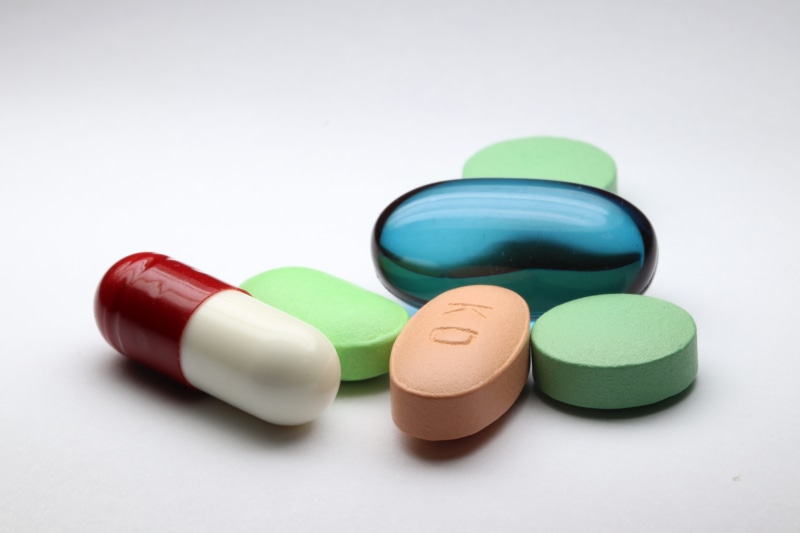 studio shot, dose, blue, about, green color, healthcare and medicine, treatment, 5K, close-up, indoors, pharmacist, science, medical, health food, doctor