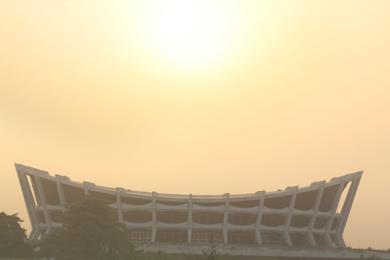 sun, building exterior, bright, 5K, water, nigeria, copy space, beach, sea, sunset, national theatre, built structure, outdoors, nature, sport, sky, clear sky