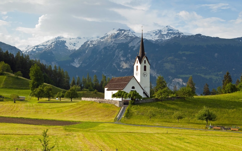 paisajes-iglesia-alpes-suiza-naturaleza, 2K