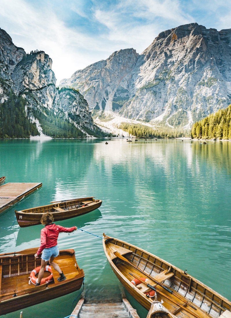 formation, sky, dinghy, nature, canoe, transportation, beauty in nature, lake, leisure activity, scenics - nature, riding, 5K, water, mountain range, watercraft