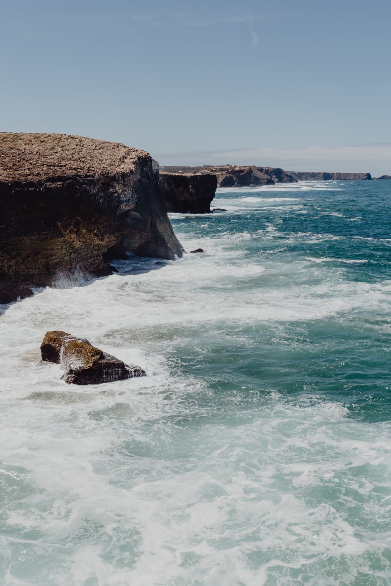 waterfront, rock - object, land, day, motion, wave, ocean, non-urban scene, atlantic, summer, nature, amoreira, cliff, scenics - nature, western, da, praia da amoreira
