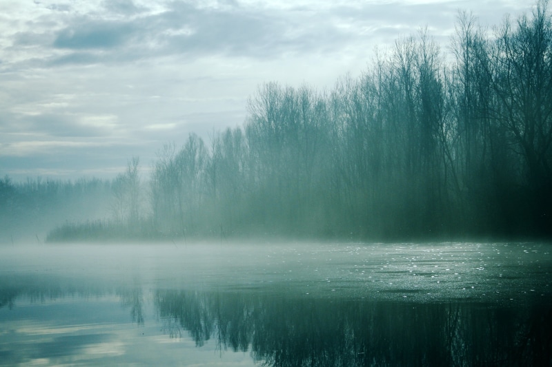 reflection, 4K, outdoors, lake, seasonal, season, misty, mirror, reflection lake, hazy, dramatic, cloud - sky, idyllic, clear, scenics, natural, cool