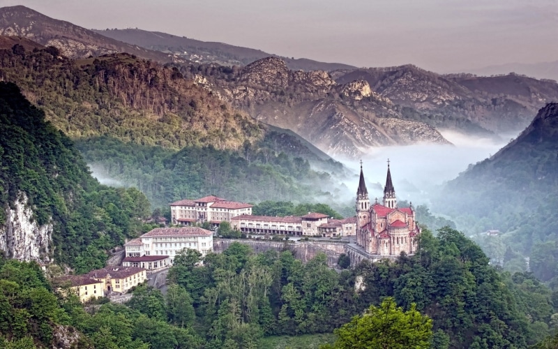 asturias, cathedral, castle, 1080P, spain, ridge picos de europa, mountains