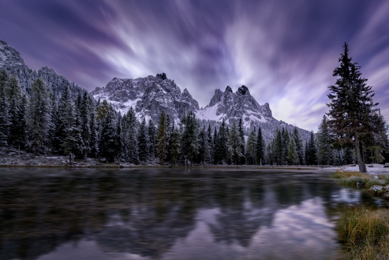 mountain, Lago, water, lake  mountains, blue, pine trees, forest, rocky mountain, rocky, body, nature, long exposure, outdoors, 5K, lake, sky, body of water