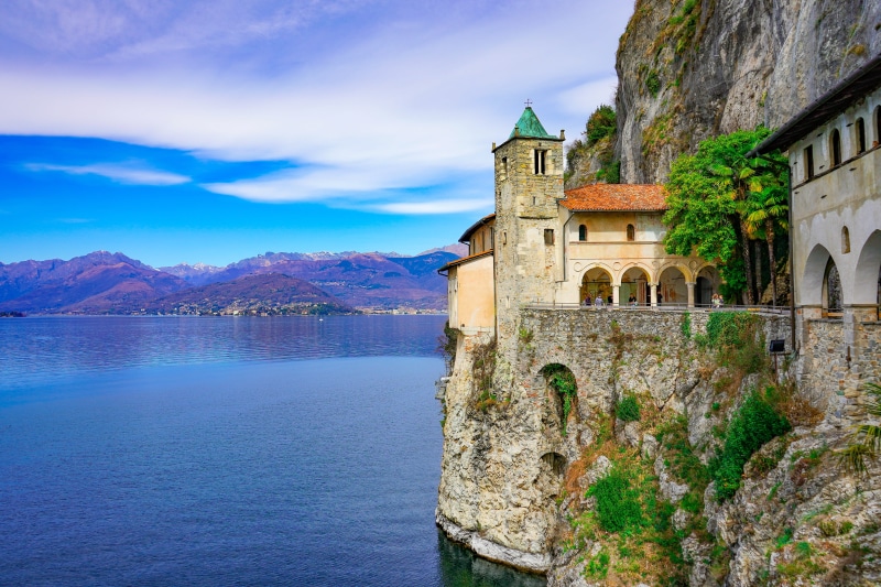 built structure, christianity, mountain range, mountain, italy, middle ages, the past, lake, abbey, scenic, 5K, varese, scenics - nature, leggiuno, santa caterina del sasso