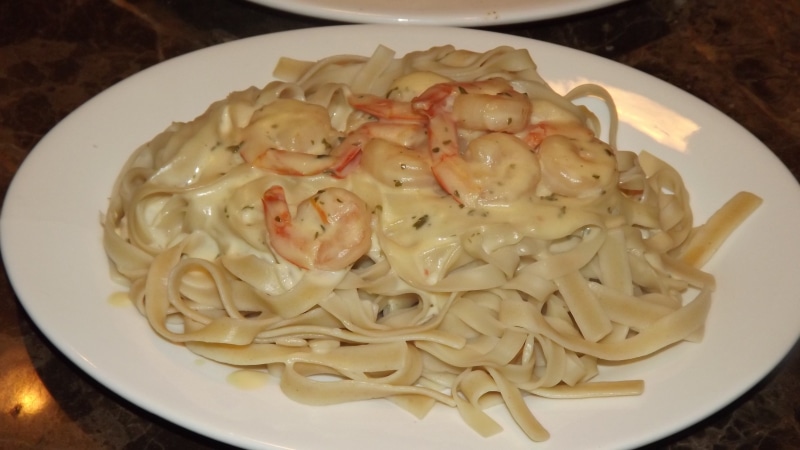 savory sauce, food and drink, kitchen utensil, Plate, no people, freshness, directly above, ready-to-eat, shrimp, vegetable, garnish, Spaghetti, Food, serving size