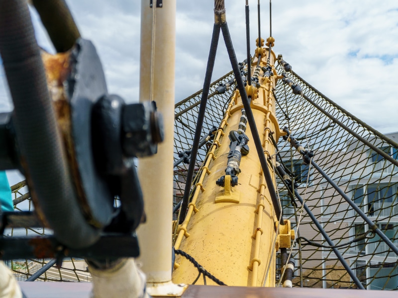 equipment, architecture, sky, travemünde, four master, motion, low angle view, baltic sea, crane - construction machinery, selective focus, museum ship