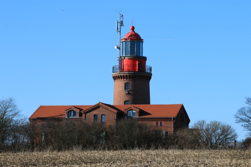sky, lighthouse, brown, clear sky, day, tree, guidance, nature, 5K, daytime, old, blue, built structure, building, land, architecture, lighthouse buk
