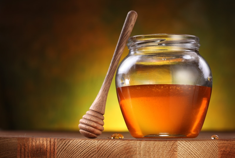 close-up, non-alcoholic beverage, glass - material, pitcher - jug, dipper, food and drink, transparent, refreshment, brown, still life, household equipment