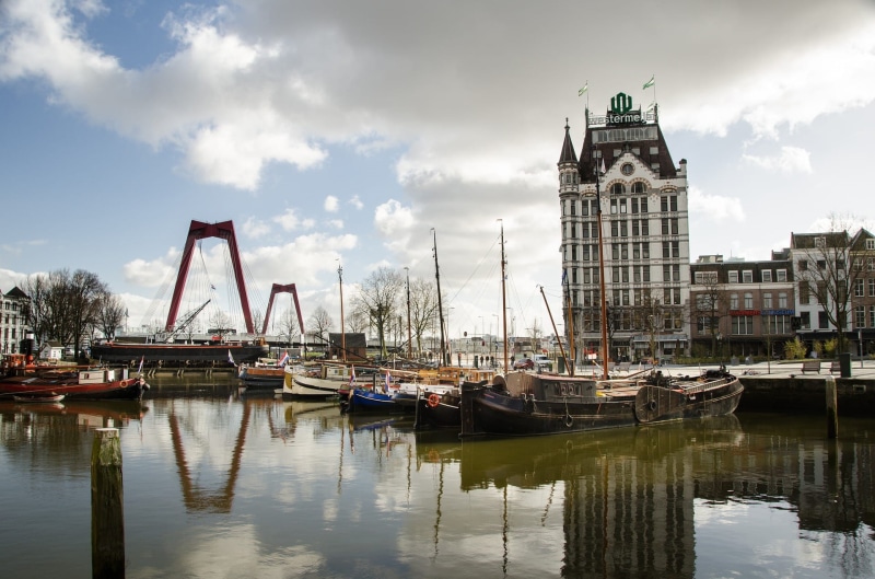 transportation, construction, building exterior, flow, travel destinations, no people, passenger craft, travel, ship, bridge - man made structure, built structure