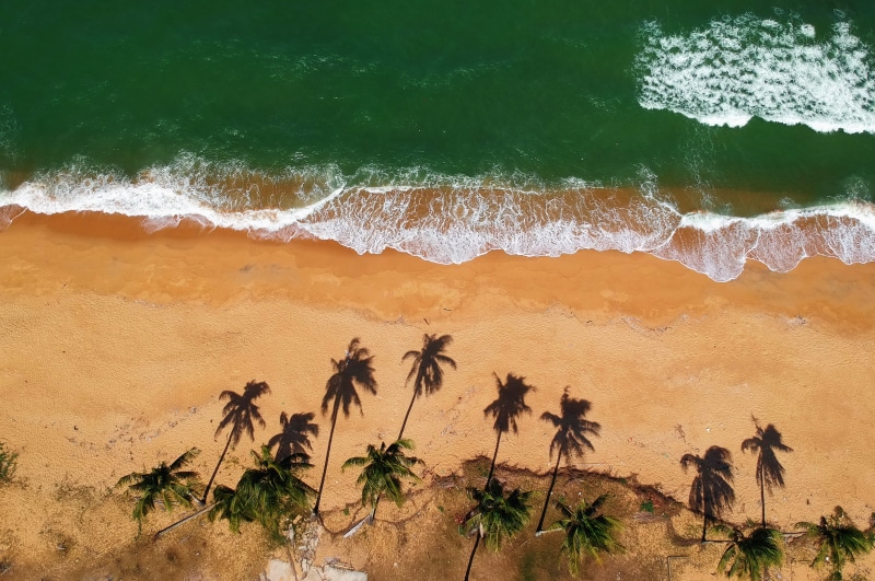 sport, sunlight, no people, high angle view, landscape, day, eye, beach, oceanshore, nature, seaside, scenics - nature, green color, non-urban scene, scenic
