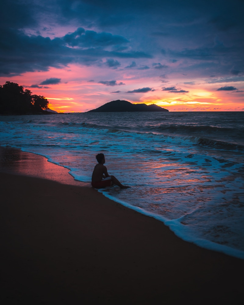 oceanside, sky, seascape, tranquility, tranquil scene, water, peaceful, ocean, seashore, seaside, sea, beauty in nature, tranquil, waves, one person, person