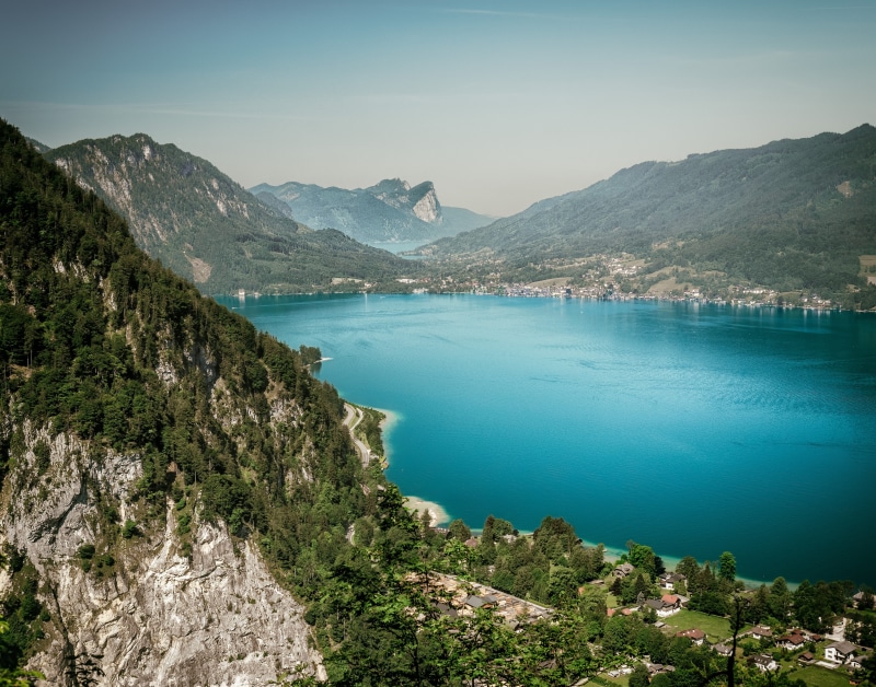 tranquil scene, outdoors, tranquility, mountain range, non-urban scene, turquoise colored, beauty in nature, waters, idyllic, mountains, salzkammergut