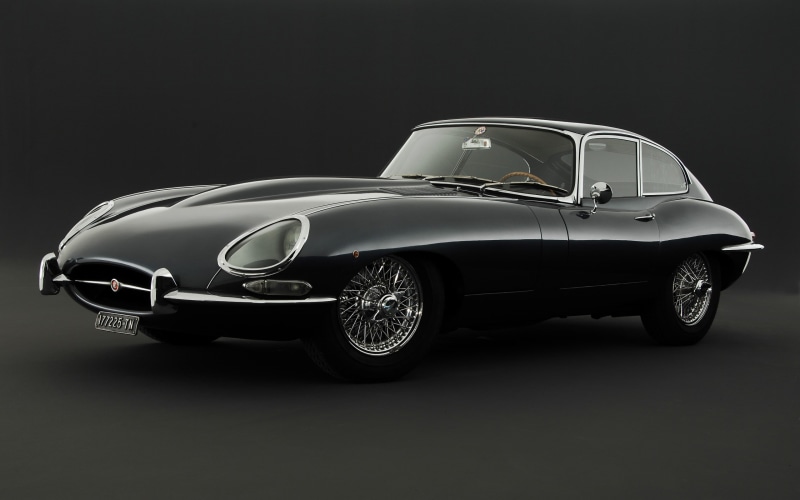 collectors car, studio shot, no people, wheel, 2K, profile view, motor vehicle, indoors, retro styled, car, vintage car, vehicle, black background, mode of transportation