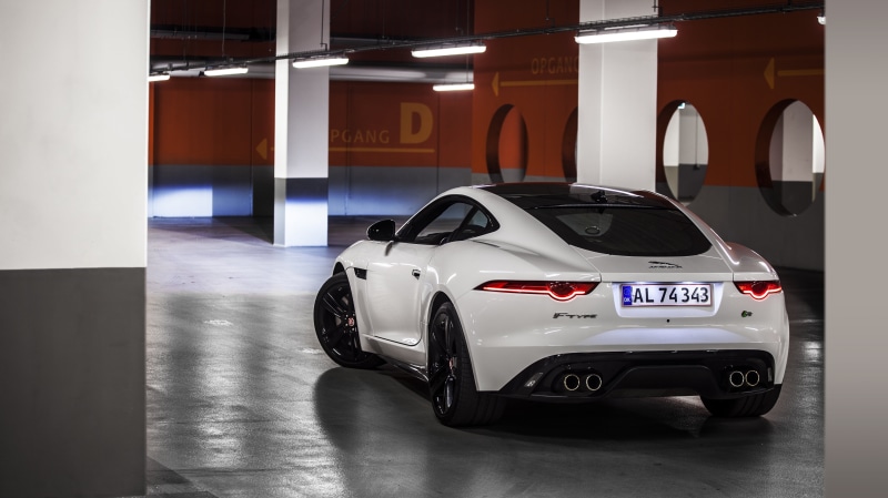 toy, F-Type, land vehicle, motor vehicle, mode of transportation, reflection, no people, sports car, stationary, toy car, Jaguar, showroom, illuminated