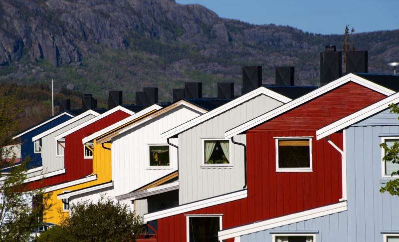 house, home ownership, no People, building Exterior, residential Building, sunlight, roof, residential district, architecture And Buildings, colors, day
