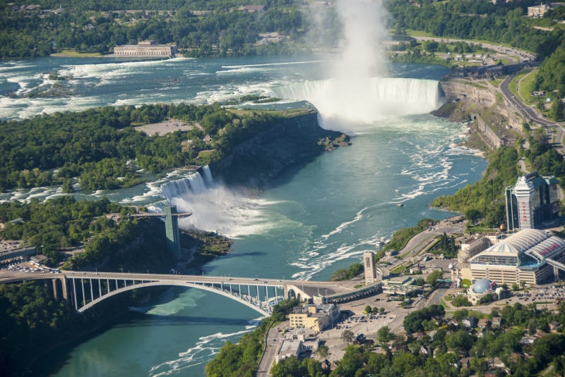 nature, tourism, tree, niagara, no people, outdoors, daytime, beauty in nature, photo, building exterior, high angle view, flowing, day, falls, connection