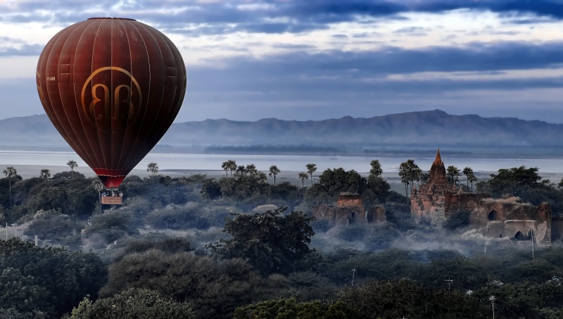 skies, nevsehir, buildings, flying, hot, Bagan, ballooning, white, sky, Christopher Michel, mountain, tuff, outdoors, landscape, white skies, goreme, cappadocia