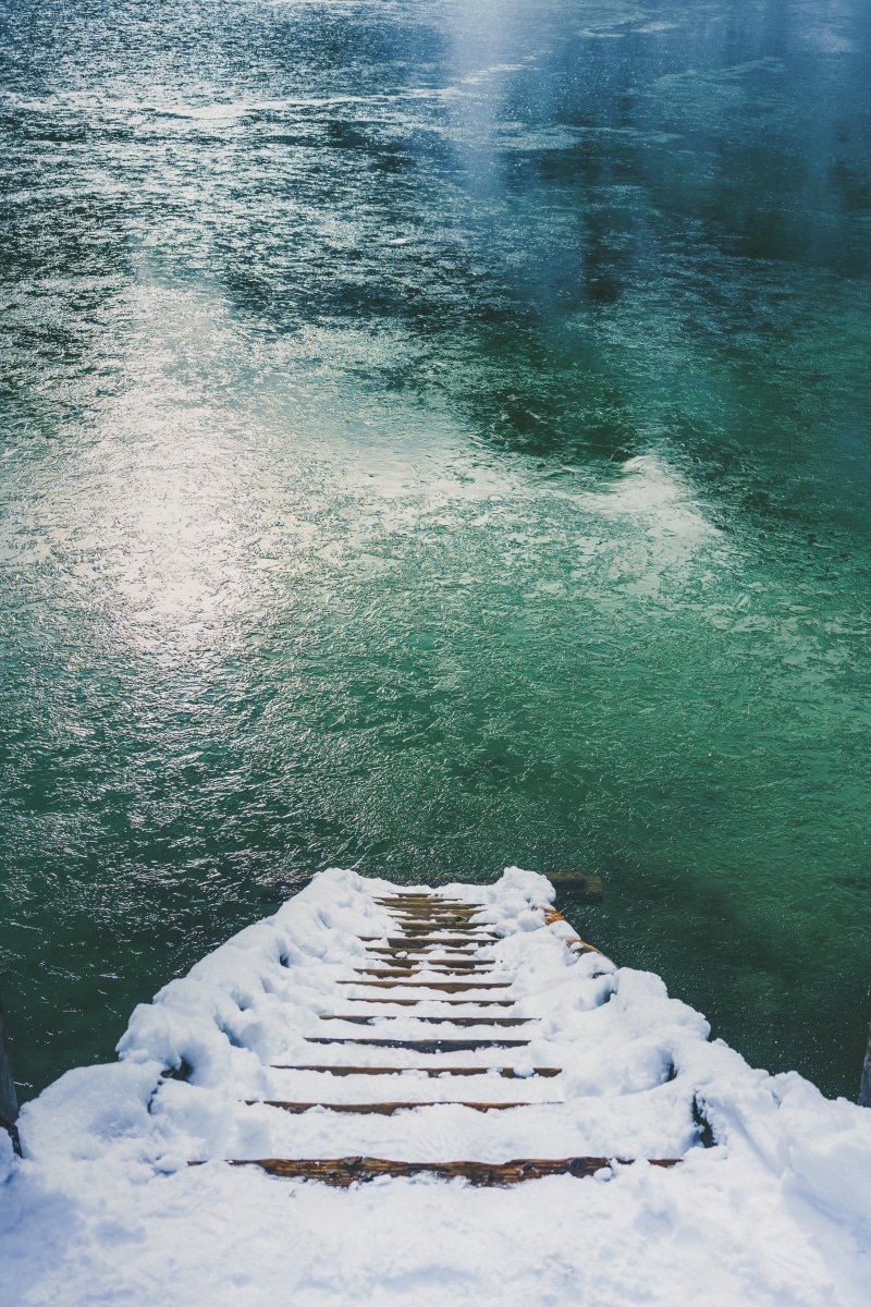 beauty in nature, high angle view, tranquil scene, winter, 5K, iced lake, the way forward, lago di braies, day, snow, pier, no people, cold temperature
