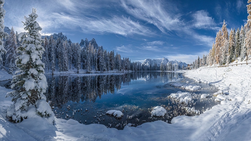 2K, pine, tablecloth, sky, trees, landscape, forest, hd, blue, oblaci, winter, white, desktop, lake, reflection, ubava, snow