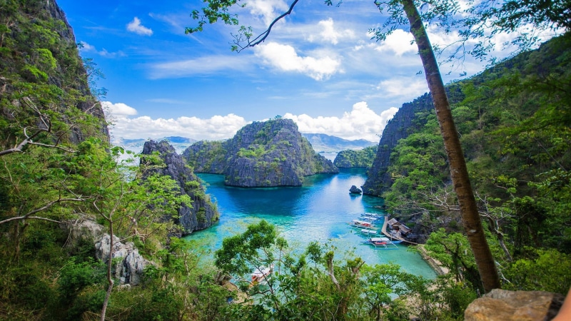 boats, beach, 2K, tropical, rocks, picturesque, phillipines, water, coron, clear, islands, hd, trees, blue