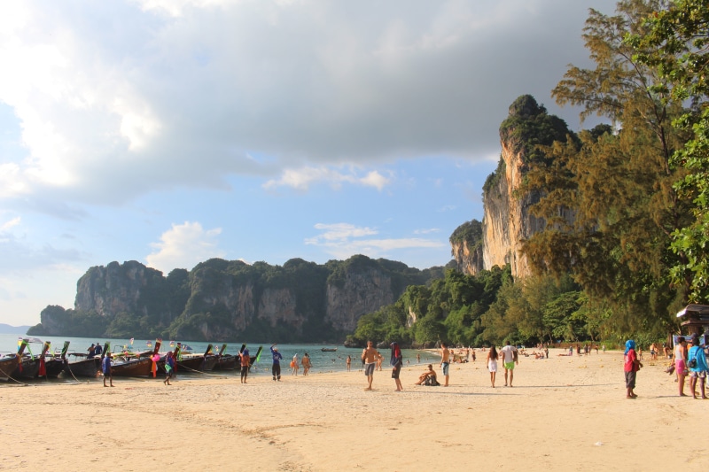 asia, rock, clouds, boot, group of people, lifestyles, large group of people, Beach, Water, cloud - sky, day, vacations, holiday, land, sand, 5K, men