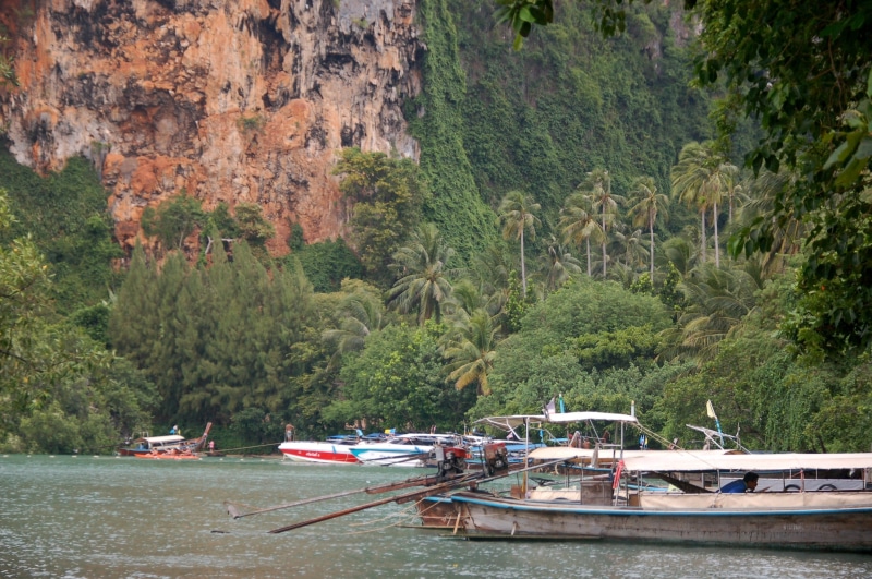 outdoors, krabi, incidental people, mountain, transportation, longtail boat, thailand, railay beach, 2K, nature, plant, moored, non-urban scene, beauty in nature