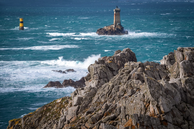 rock formation, landscape, beach, rock, sea, 5K, the pointe du raz, land, breaking, nature, tower, outdoors, solid, ocean, marin, france, guidance, wave