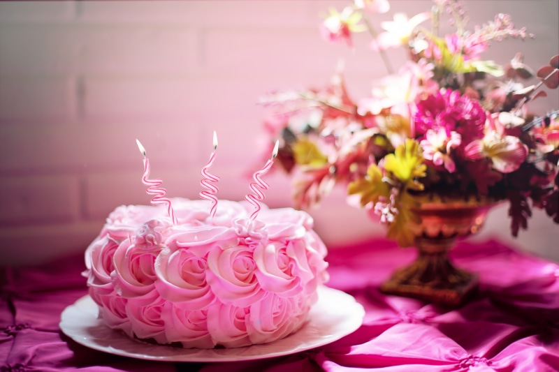 pink color, flowers, beautiful, no people, freshness, petals, pink, flowering plant, food, celebration, 5K, party, table, bouquet, event, color, wedding cake