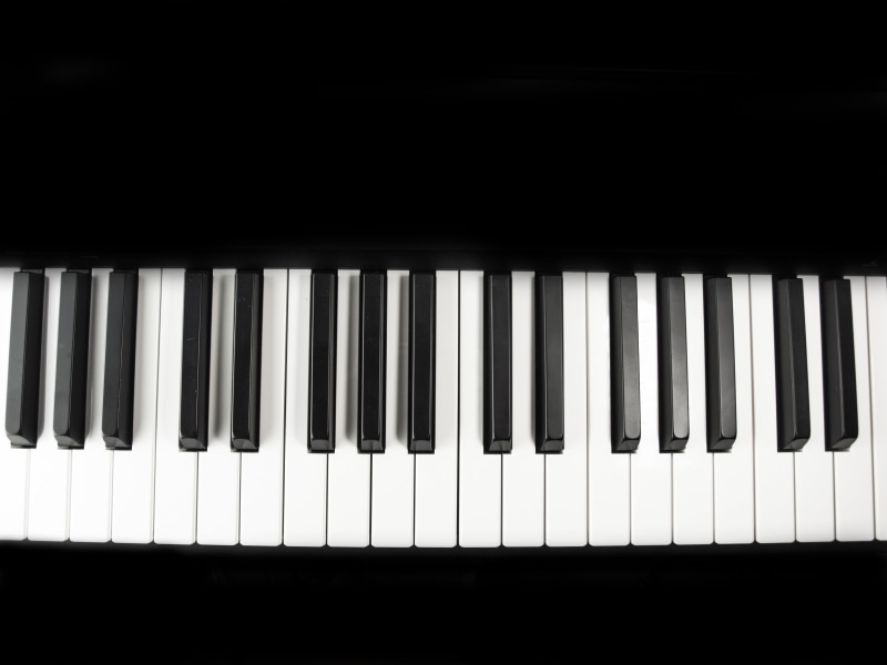 keyboard instrument, close-up, no people, black, black background, keyboard, piano keyboard, piano key, equipment, in a row, repetition, piano, musical instrument
