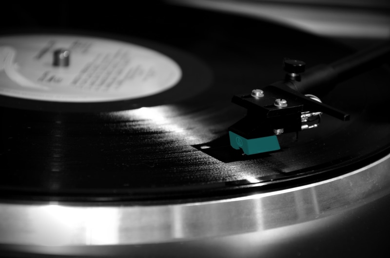arts culture and entertainment, disk, vintage, technology, musical instrument, music, audio equipment, 5K, the rhythm, close-up, retro, listen, metal
