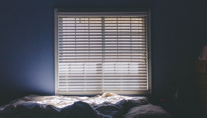 sun, bed, furniture, relaxation, textile, simple, 4K, domestic room, pillow, day, absence, sunlight, comfortable, window, light, crumpled, bedroom, no people