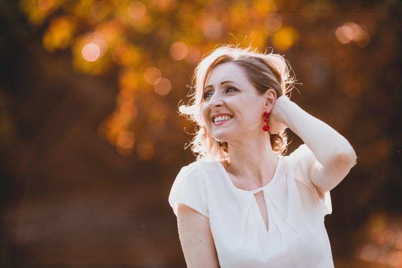 women, pretty, cheerful, female, hair, emotion, waist up, 5K, focus on foreground, woman, happiness, hairstyle, smiling, beautiful, one person, fashion
