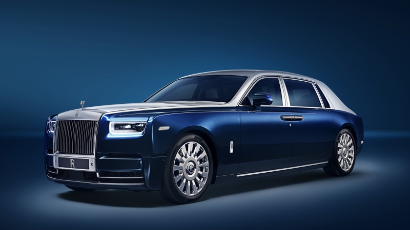 luxury, indoors, blue car, 2018, blue background, rolls royce, 4K, vintage car, land vehicle, wheel, silver colored, mode of transportation, rolls royce phantom