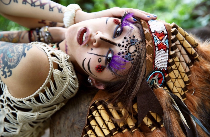 Model, Tattoo, Woman, Women, Brown Eyes, Native American, 1080P, Headdress, Face, Lipstick, Girl