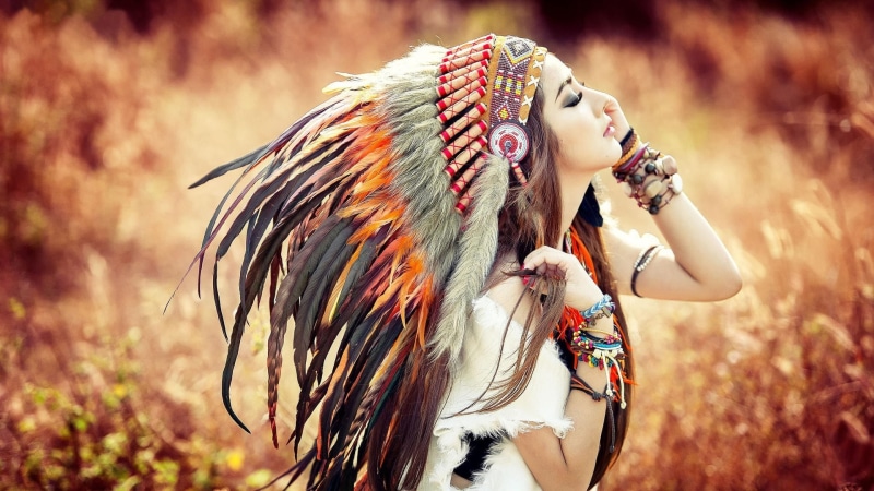 Field, Asian, 1080P, Headdress, Girl, Bokeh, Woman, Linh Napie, Feather, Model, Cosplay, Native American, Vietnamese, Models