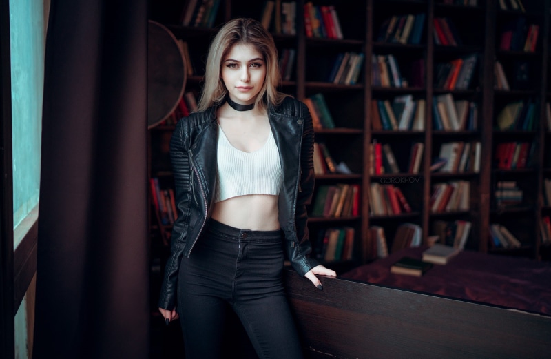 jeans, Ivan Gorokhov, blonde, model, choker, pants, women, portrait, leather jackets, Galina Rover, looking at viewer, books, 1080P