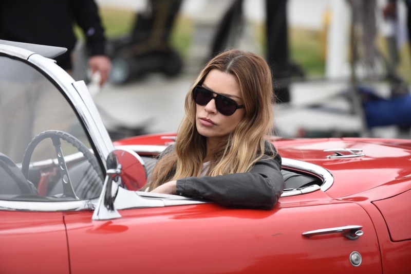 pose, auto, hair, makeup, 1080P, machine, actress, Chloe Decker, Lauren German, glasses, Lucifer, the series, car