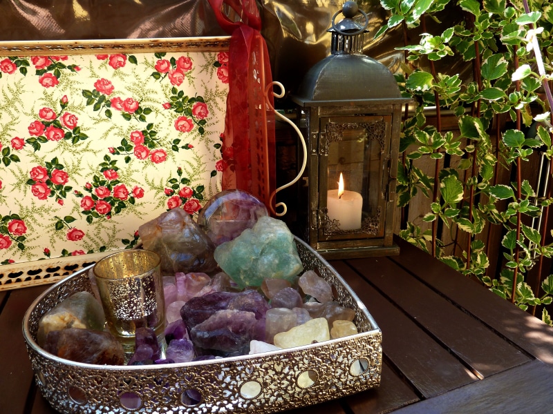 pink, day, colorless, food and drink, violet, transparent to opaque, burning, case, gem, candle, protective stone, fluorspar, deco, table, choice, outdoors